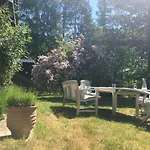 Holiday home Charming Near *