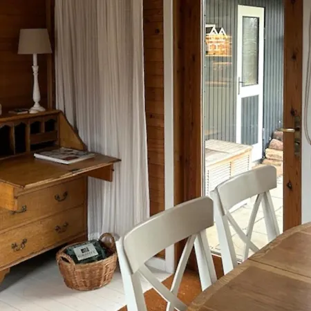 Nyaraló Charming Near