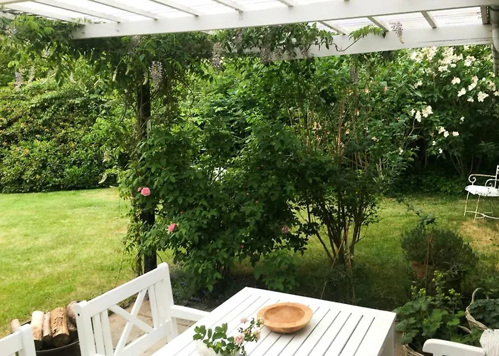 Nyaraló Charming Near *